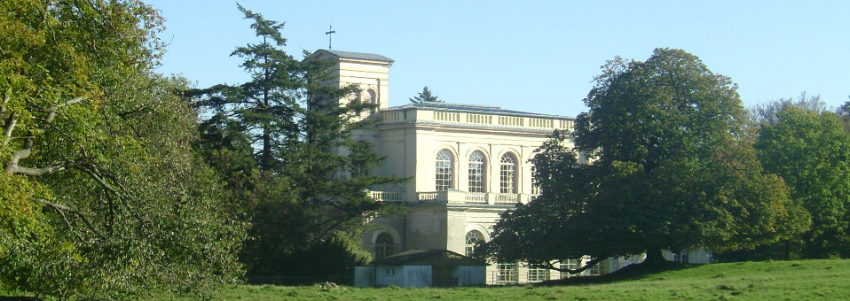 Kirche Putbus im Sommer